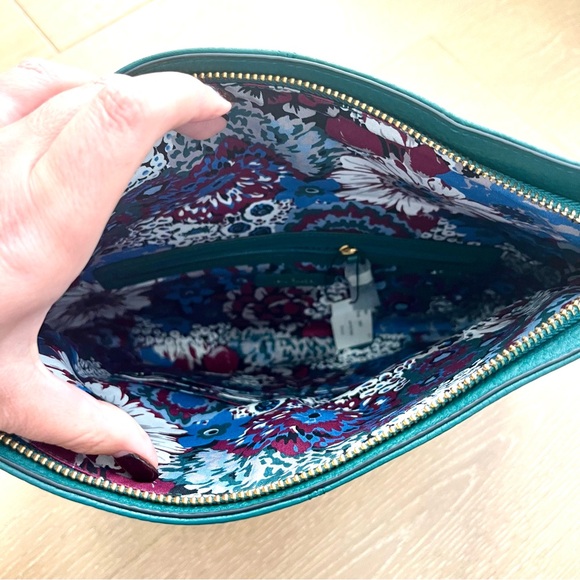 New teal Vera Bradley Elise clutch purse - Picture 6 of 7
